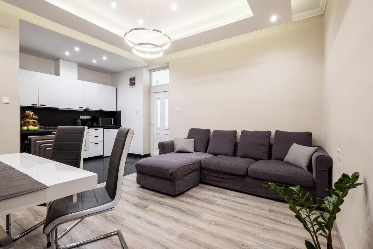 Prime Star Deak Ter Modern Luxury Apartments บูดาเปสต์ ภายนอก รูปภาพ